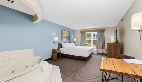 Deluxe Suite, 1 King Bed, Non Smoking