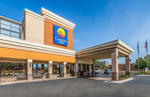Detroit Hotel | Comfort Inn Downtown