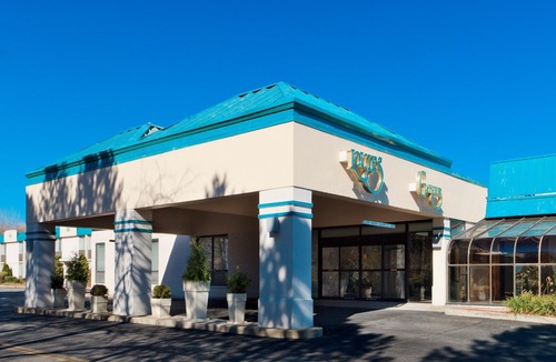 Kingston Hotel | Best Western Plus Kingston Hotel and Conference Center