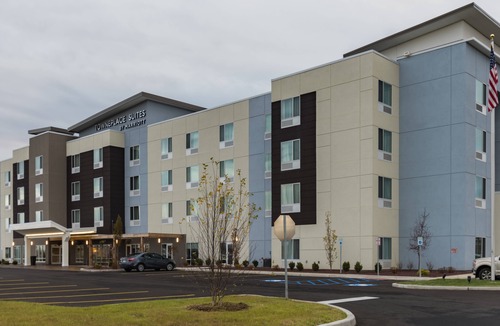 Bayberry Hotel | TownePlace Suites by Marriott Syracuse Liverpool