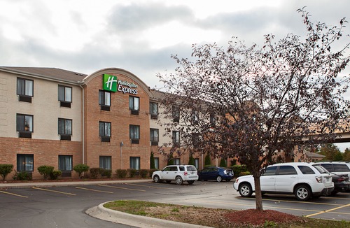 Canton Hotel | Holiday Inn Express Hotel & Suites Canton, an Ihg Hotel