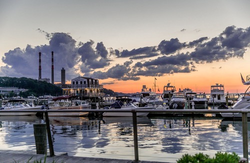 Port Jefferson Hotel | Danfords Hotel & Marina